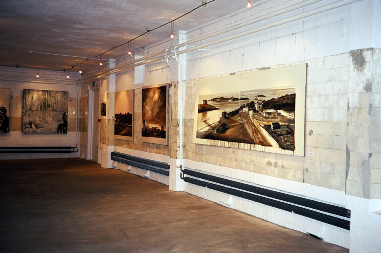 Wystawa Czarno-białe/2002, Galeria Fabryka Trzciny, Warszawa